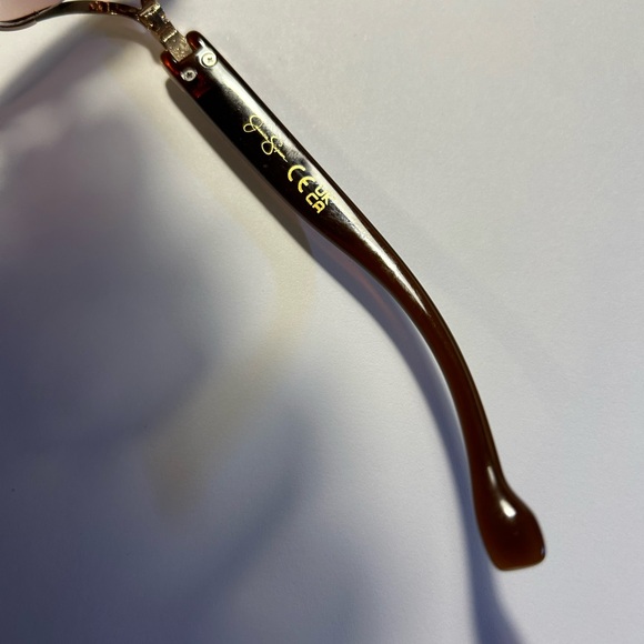 NWOT Jessica Simpson Vented Thin Oversized Sunglasses - Picture 6 of 6